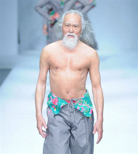 80 Year Old Grandpa Tries Modeling For The First Time And Totally Slays His Runway Debut Bored