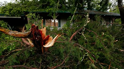 Severe Weather In Mississippi Tornadoes Power Outages