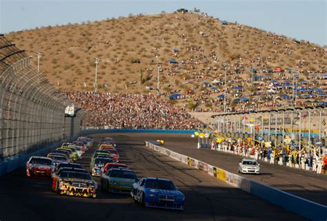 Kevin harvick won his third in a row and rose above the swirl of controversy around his penalties from the atlanta. NASCAR's most picturesque track? Bryan Sperber's Phoenix ...