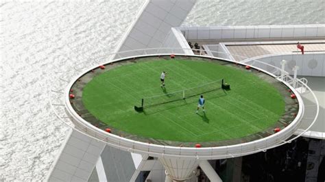 Tennis Court In The Sky Dubai Architectura Pinterest
