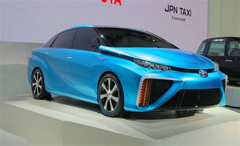 Toyota Fcv Concept News Car And Driver
