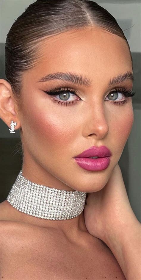 50 Gorgeous Makeup Trends To Try In 2022 Brunette Glam Pink Lips I