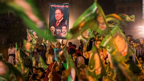 Despite Violence Pakistanis Vote In Landmark Election Cnn
