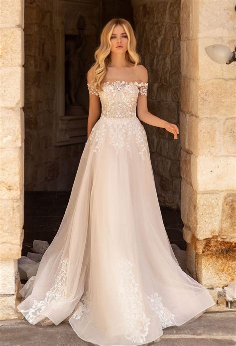 Aline Lace Wedding Dress Wedding Dress Sale Only £650