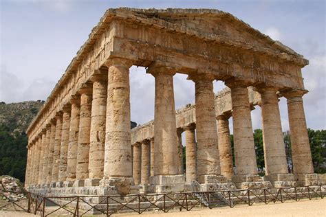 Built before 430 bc, the doric temple is the focal point of segesta. File:Segesta-tempel.JPG - Wikimedia Commons