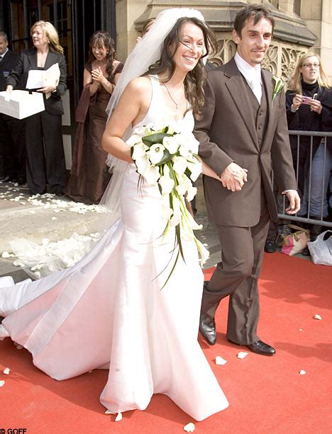 Harvill leaves behind his wife of less than two years, jessica, and their two sons, the youngest of whom was born a month ago. Footballers wives - Terry, Neville, Gerrard, and Carrick ...