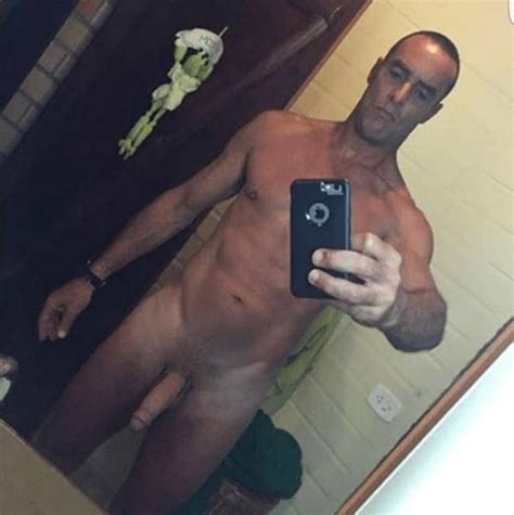 Foto Paulo zulo pelado de pau duro nú em casa Sexo Gay Videos de