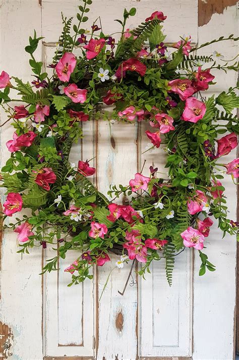 10 Outdoor Door Wreaths For Summer