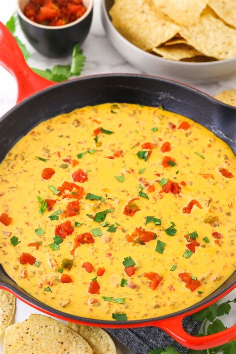 Recipe For Velveeta Cheese Dip With Rotel Tomatoes