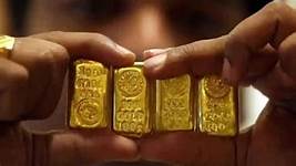 Gold prices fall further today. Check rates in your city - Hindustan Times