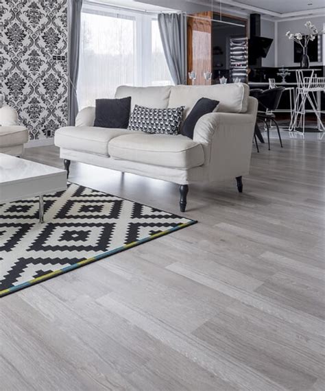 It is the top of the line when it comes to vinyl flooring yet typically. Luxury Vinyl Plank Flooring Messing Up - Luxury Vinyl ...