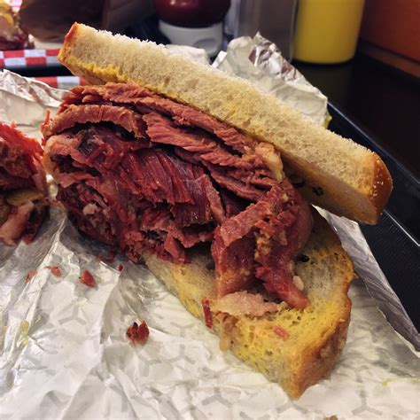 Smoked Meat Sandwich From Sumilicious R FoodToronto