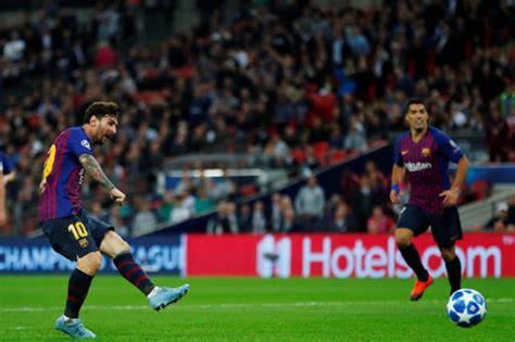 Champions League Messi Double Inspires Barcelona To 4 2 Win Against