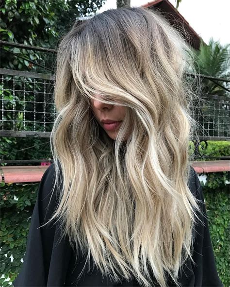 Hairstyle Wavyhairstyles Rooty Beige Blonde Balayage For Thick Wavy