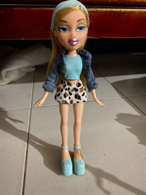 bratz 1st edition cloe hobbies and toys toys and games on carousell