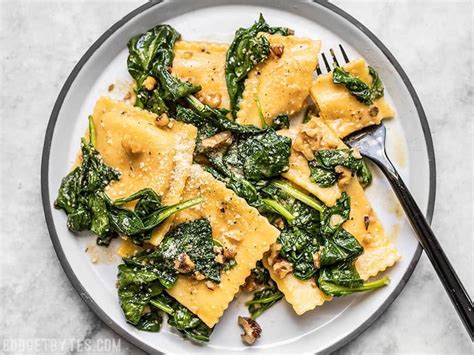 Ravioli With Sage Brown Butter Sauce Spinach And Walnuts My Food Market