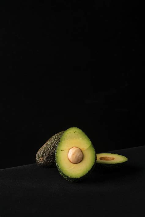Avocado Sliced Fruits Food Hd Phone Wallpaper Peakpx