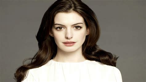 Movers Move Anne Hathaway American Actress Singer