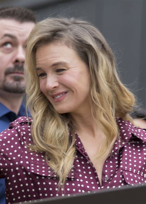 Renee zellweger is a renowned american actress, impressive performance, expressive features, sweet voice, and strong artistic prowess has contributed to giving renee zellweger the stardom and status that she enjoys today. RENEE ZELLWEGER at Press Call for 'Bridget Jones Baby' in ...