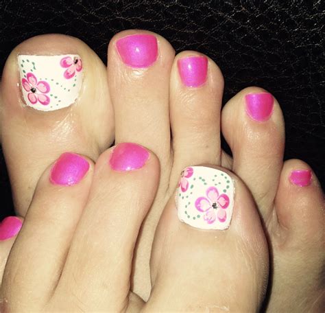 Summer Toe Nail Designs To Try In