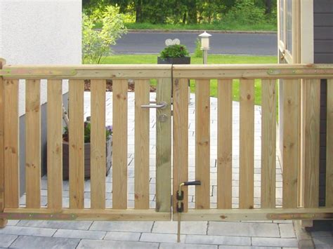 Gartentore gibt es in den unterschiedlichsten stilen. Holz-GeländerTor ab 139EUR, Gartentor Extra Stabil mit ...