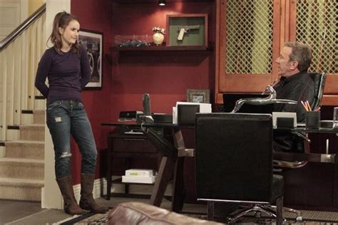 Kaitlyn Dever Teases Whats Coming Next On Last Man Standing My Take