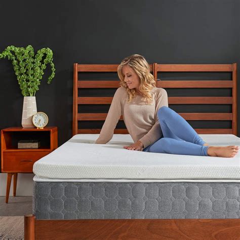 See which models have the best mattress reviews in 2021 in our updated guide, and learn what to avoid. 17 Best Foam Mattress Toppers 2020 | The Strategist | New ...