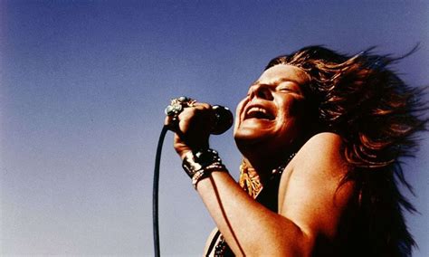 40 amazing color photographs that capture best moments of janis joplin on stage in the 1960s