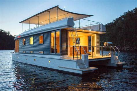 Mothership Houseboat Self Sufficiency And Elegance Houseboat Magazine