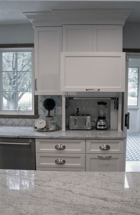 Spaces and budgets big and small, carmel kitchen specialists has been turning clients' dreams into realities for 40 years. Wood Kitchen Remodel - Carmel - ACo
