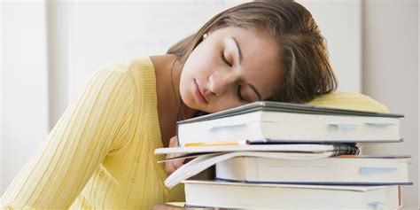 How I Overcome College Student Sleep Struggles Huffpost