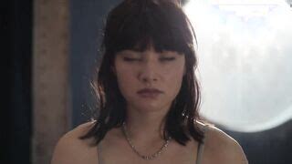 Ayumi Roux Ang Le Mac Skam S E Nude Kiss Scene Boobs Radar