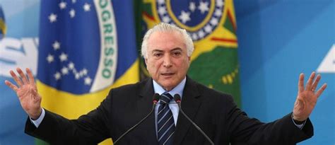 Reforma trabalhista tramita no congresso e pode mudar relações entre patrões e empregados. BLOGUE DA LUIZA VALIO : TEMER SANCIONA REFORMA TRABALHISTA