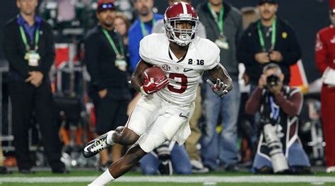 Whether it's betting odds, expert analysis, editorial content and. College football odds: Bama, Oklahoma Week 1 favorites ...