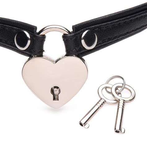 Romantic Submissive T Bdsm Bondage Gear With Lock Leather Heart Choker Slave 848518044587 Ebay
