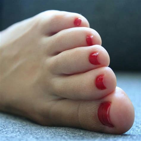 Collection 104 Pictures Pictures Of Pretty Girls Feet Stunning