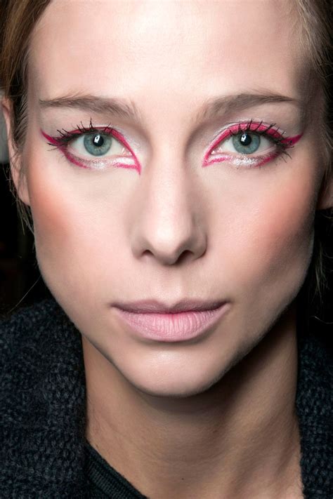 Ways To Wear Colored Eyeliner Stylecaster
