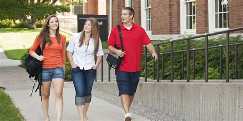 Self Compassion Could Help With Homesickness In College Freshmen Huffpost