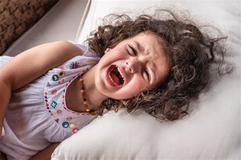 Toddler Tantrums 101 How To Deal With Temper Tantrums In Toddlers