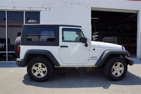 Everyone loves their soft top on their wrangler jk but once winter comes, and winter is coming, a nice hardtop can hold some advantages over a dv8 has the perfect answer to your hardtop questions. Rally Tops Quality Hardtop for Jeep Wrangler JK 2-Door ...