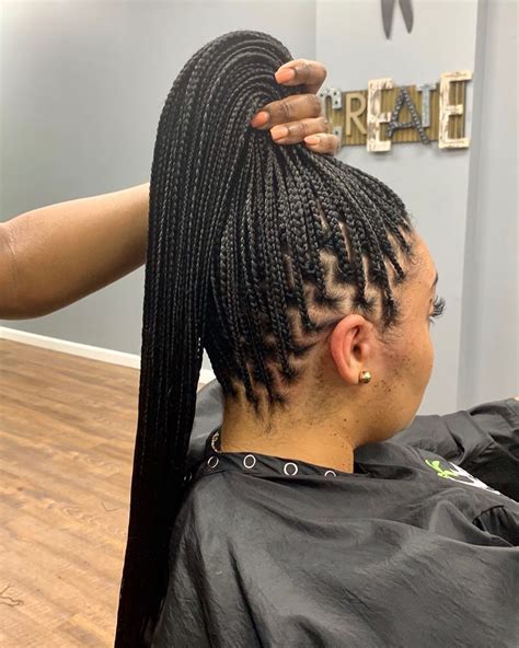 Knotless box braids styles are another type of box braids but with a new spin and how small knotless braids maintenance, they look snatched. 💗XS/ Small Knotless Braids 💗