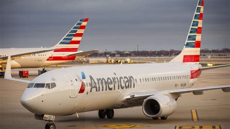 American Airlines Seems To Be Gaslighting Its Employees Over Fashion