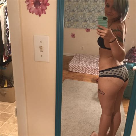 Big Booty Mirror Selfie Bra And Panties Porno Photo Eporner