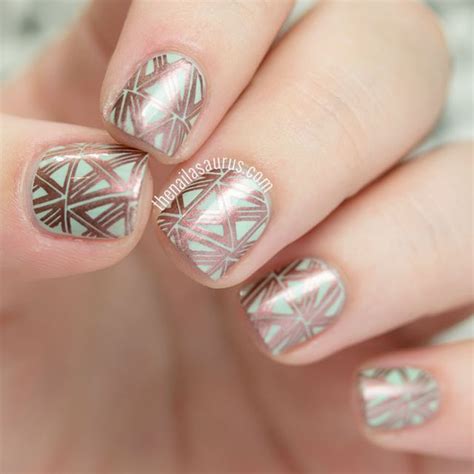 31dc2015 Metallic Geometric Stamped Nails Fingernail Designs Gel Nail