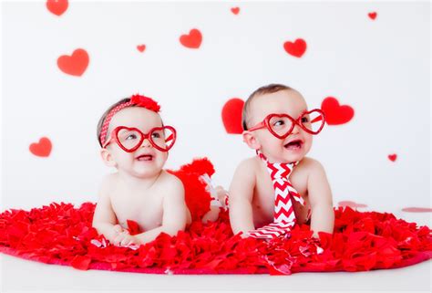 12 Valentines Day Photography Ideas For Babies And Toddler Check Them