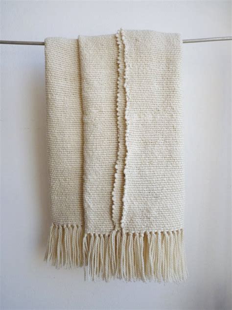 Dorm Off White Throw Chunky Woven Blanket Autumn Warm Best Seller