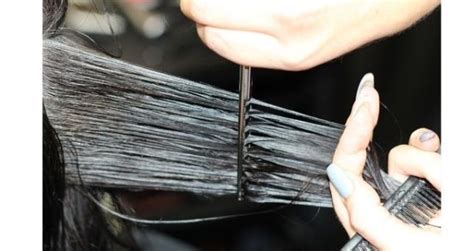 Rüyada saçlarını kestirmek ne anlama gelir? Rüyada kuaförde saçlarını
