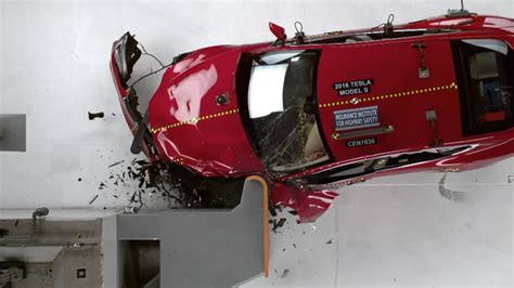 Watch Watch The Tesla Model S Fail To Ace Its Latest Crash Test WIRED