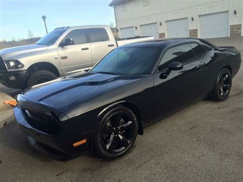The car has been given excellent specifications and a great engine drive. 2013 Dodge Challenger R/T Plus Blacktop Edition 5.7L HEMI