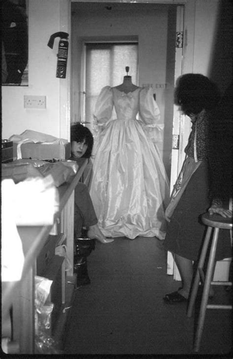 Princess Dianas Wedding Gown Creator Elizabeth Emmanuel Just Shared This Never Before Seen